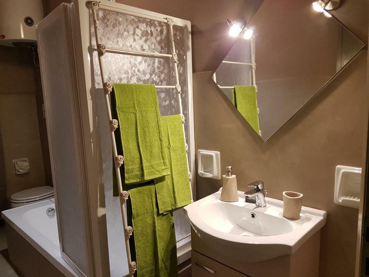 Saint George'S House Centro-Stazione-Ospedali Apartment Alessandria Ngoại thất bức ảnh